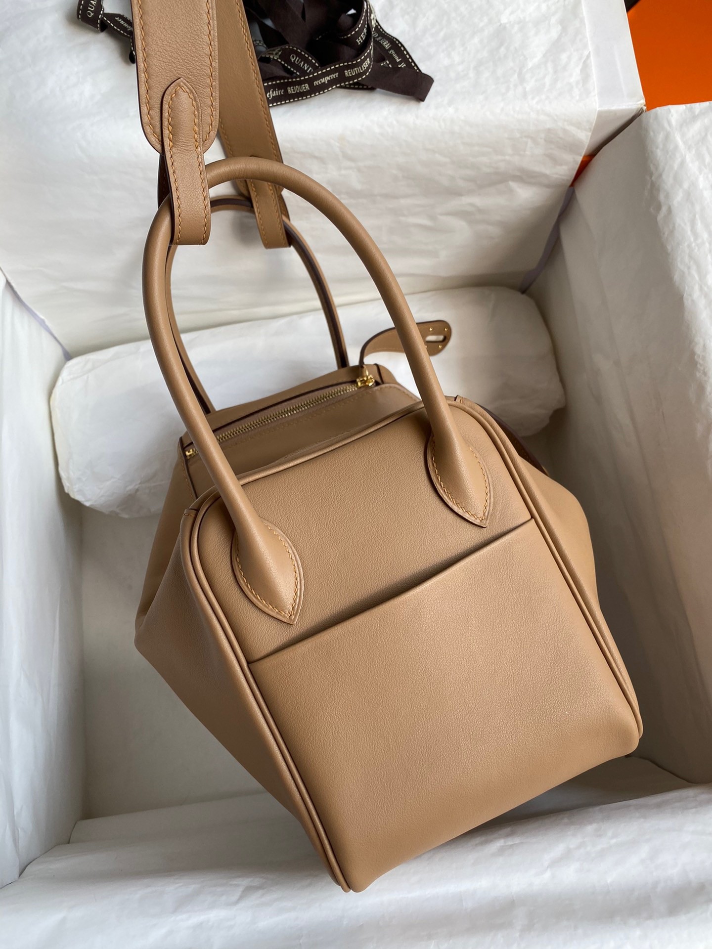 Hermes Lindy 26 Handmade Bag In Chai Swift Calfskin