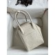 Hermes Lindy 26 Handmade Bag In Craie Ostrich Leather