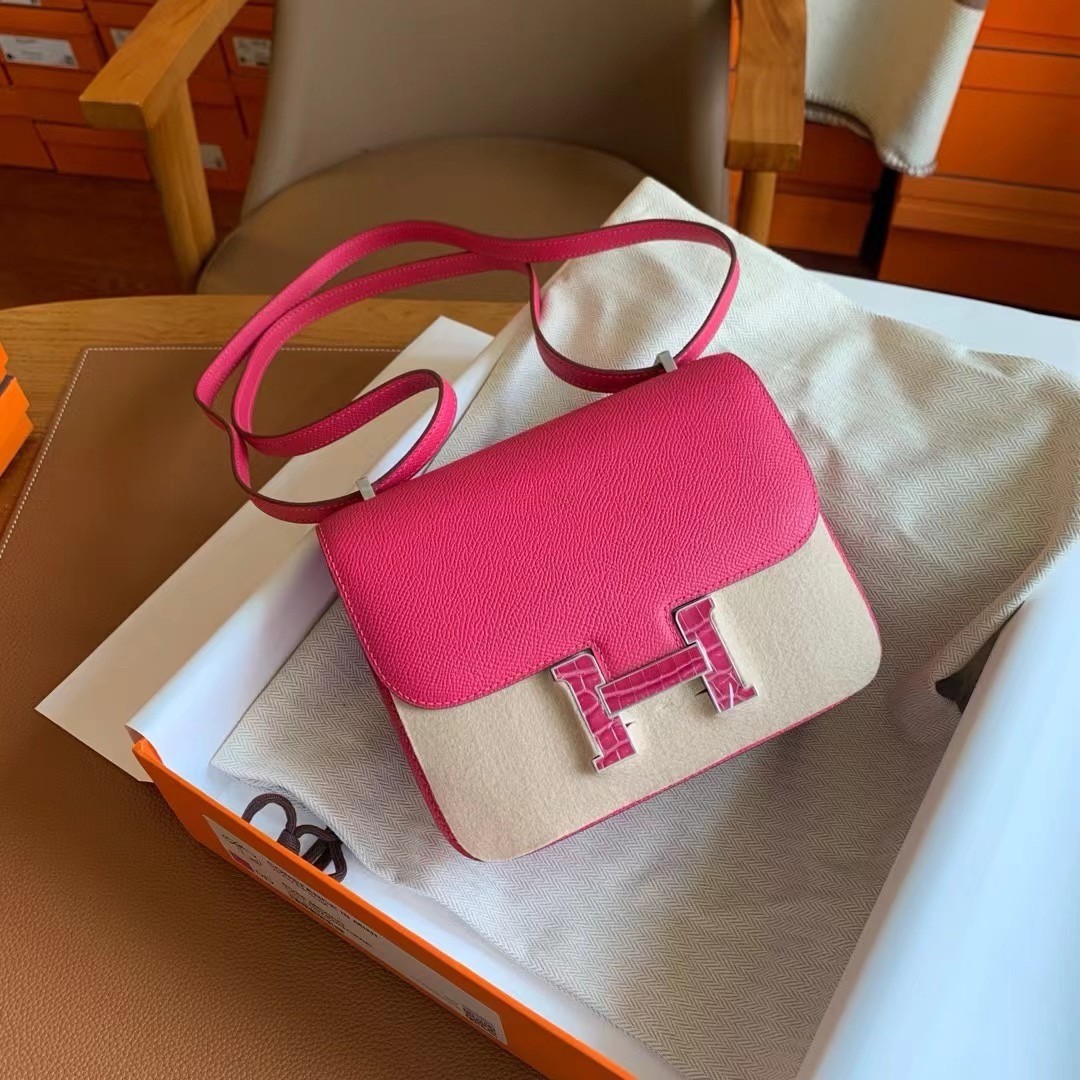 Hermes Constance Enamel 18 Handmade Bag In Rose Mexico Epsom Calfskin