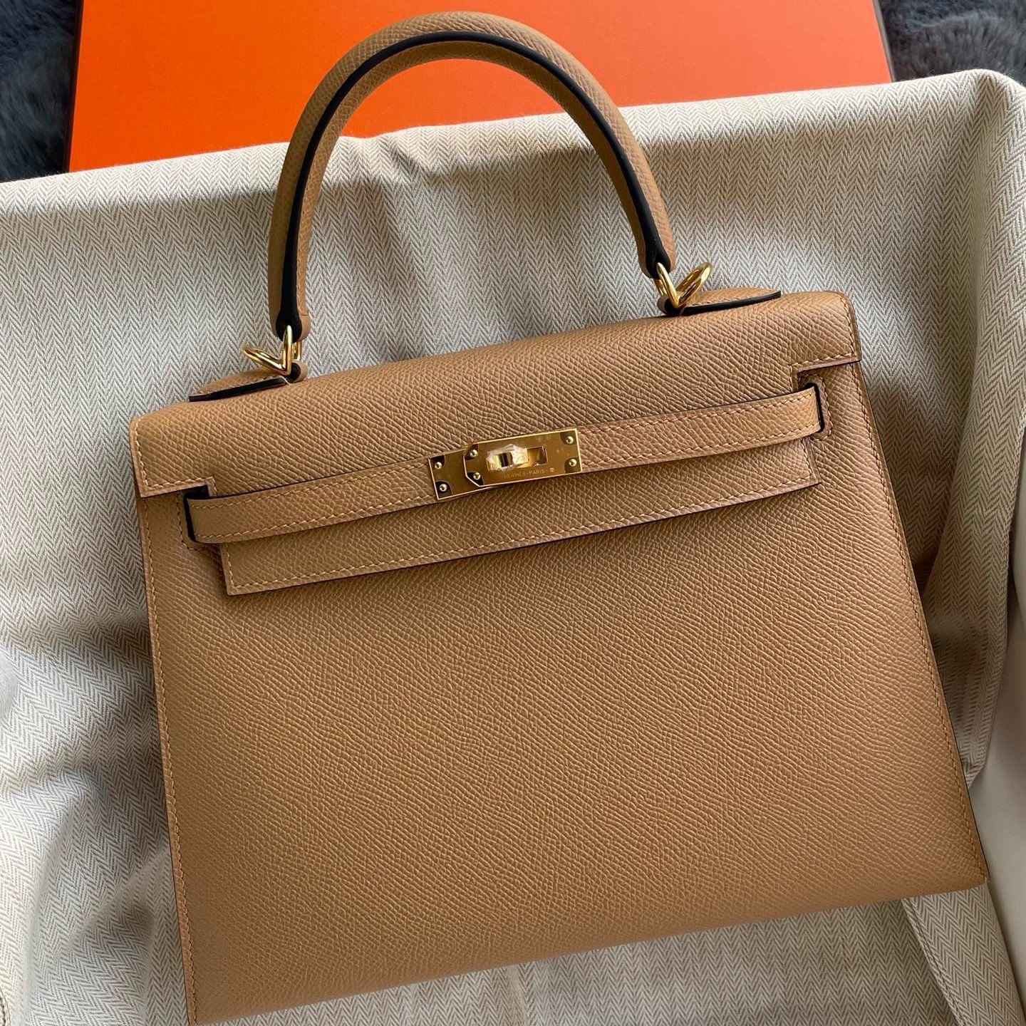 Hermes Kelly Sellier 25 Handmade Bag In Chai Epsom Calfskin