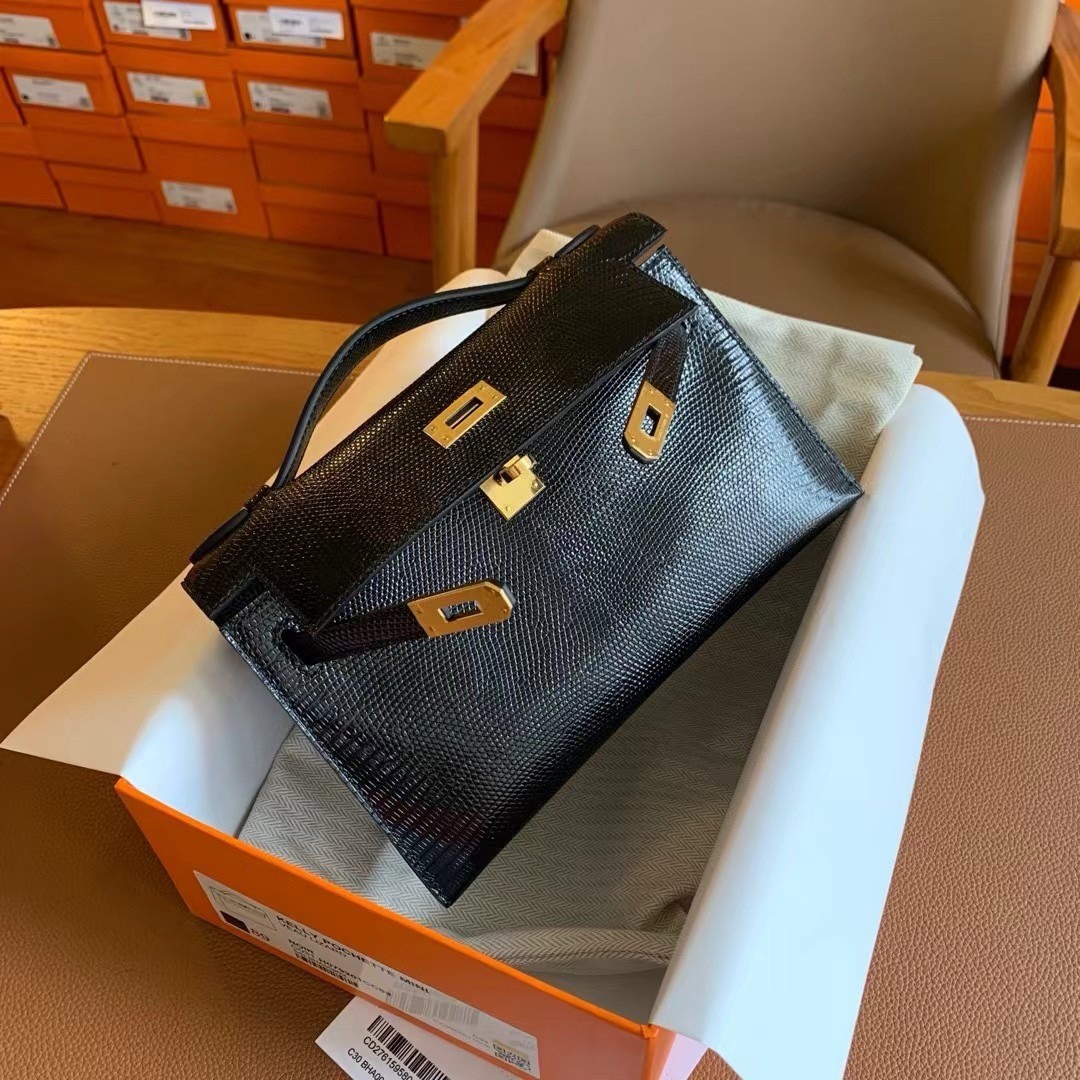 Hermes Kelly Pochette Handmade Bag In Black Lizard Skin