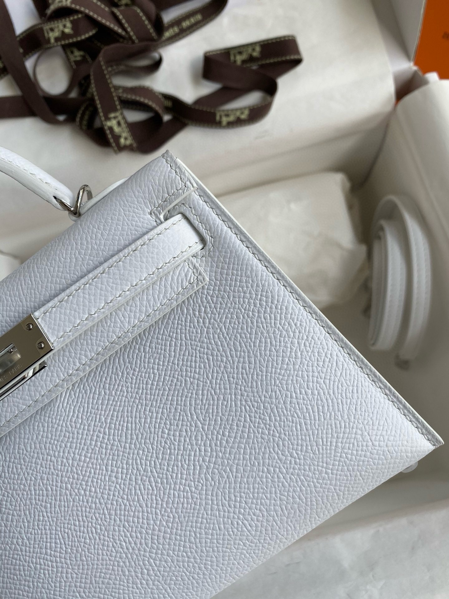 Hermes Kelly Mini II Sellier Handmade Bag In White Epsom Calfskin