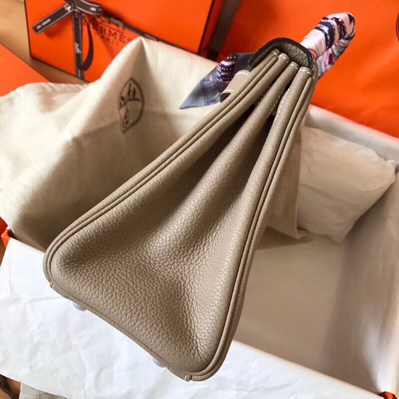 Hermes Tourterelle Clemence Kelly 28cm Handmade Bag