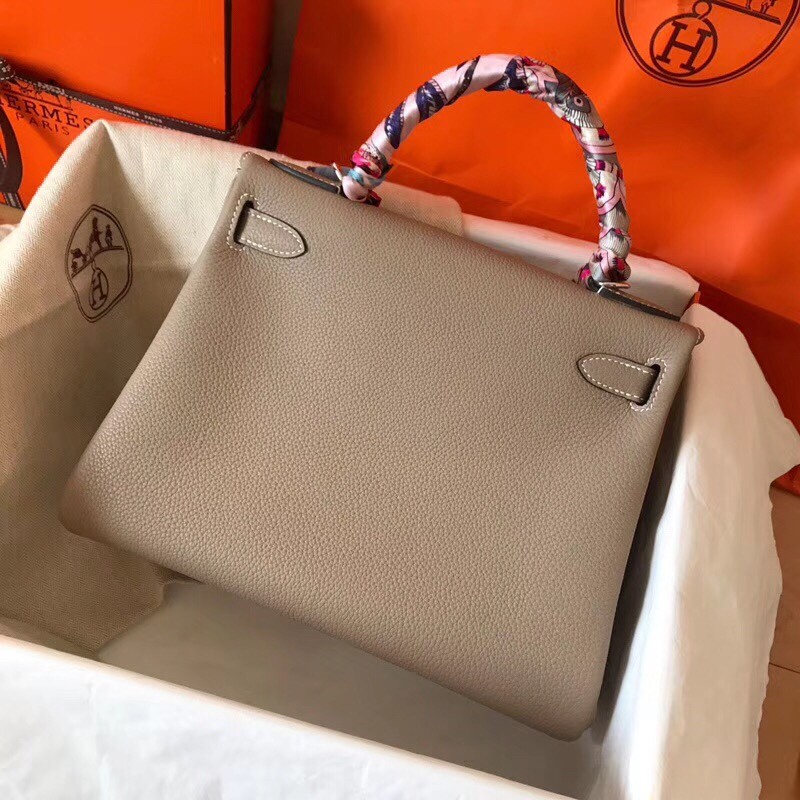 Hermes Tourterelle Clemence Kelly 28cm Handmade Bag