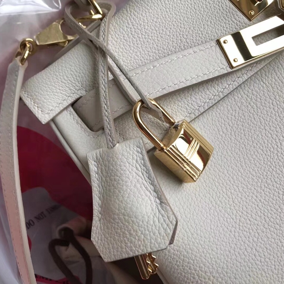 Hermes White Clemence Kelly 28cm Handmade Bag