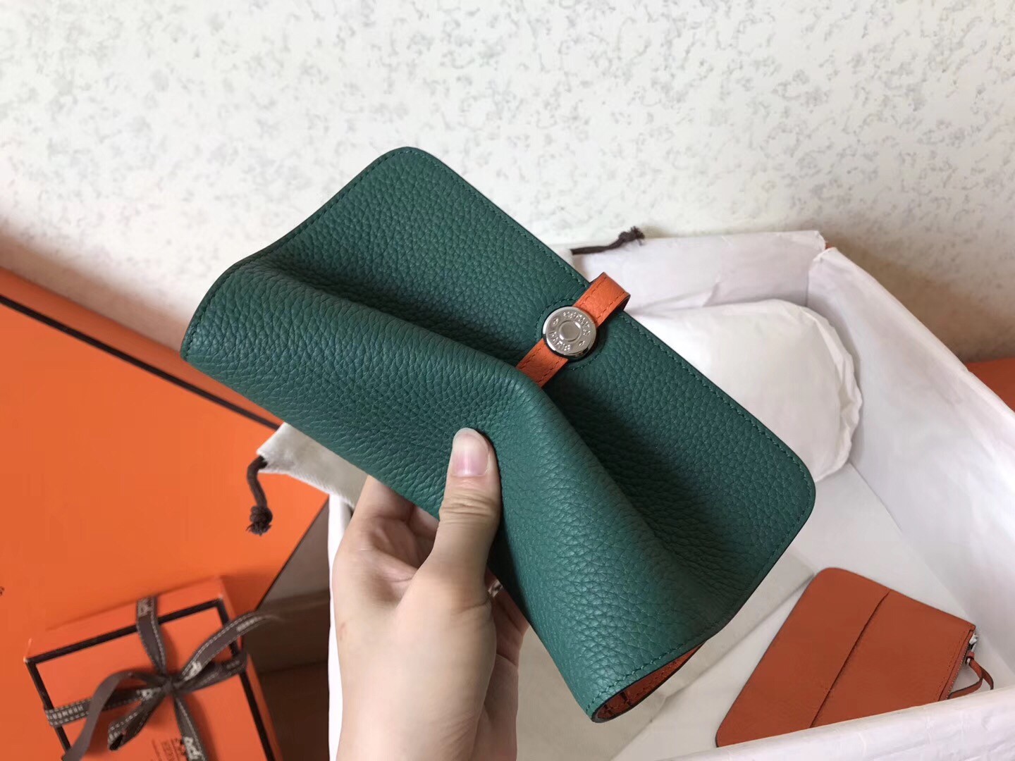 Hermes Bicolor Dogon Duo Wallet In Malachite/Orange Leather