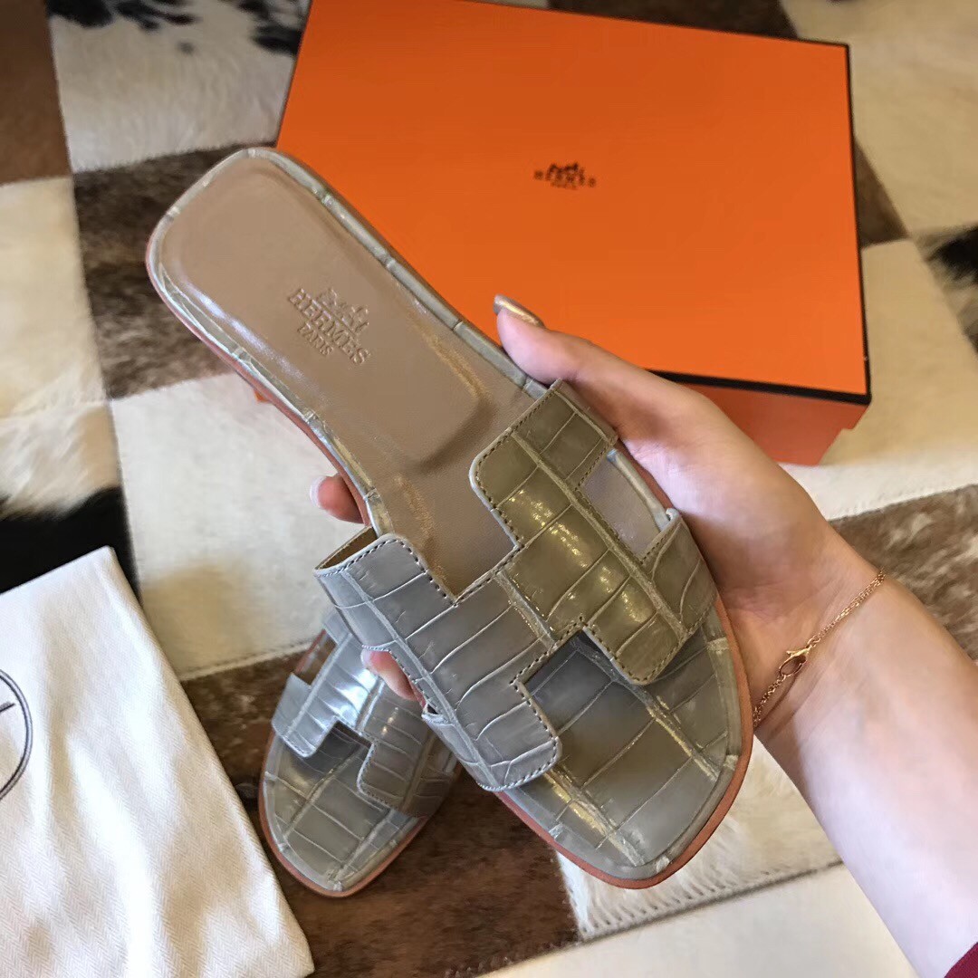 Hermes Oran Sandals In Grey Shiny Niloticus Crocodile