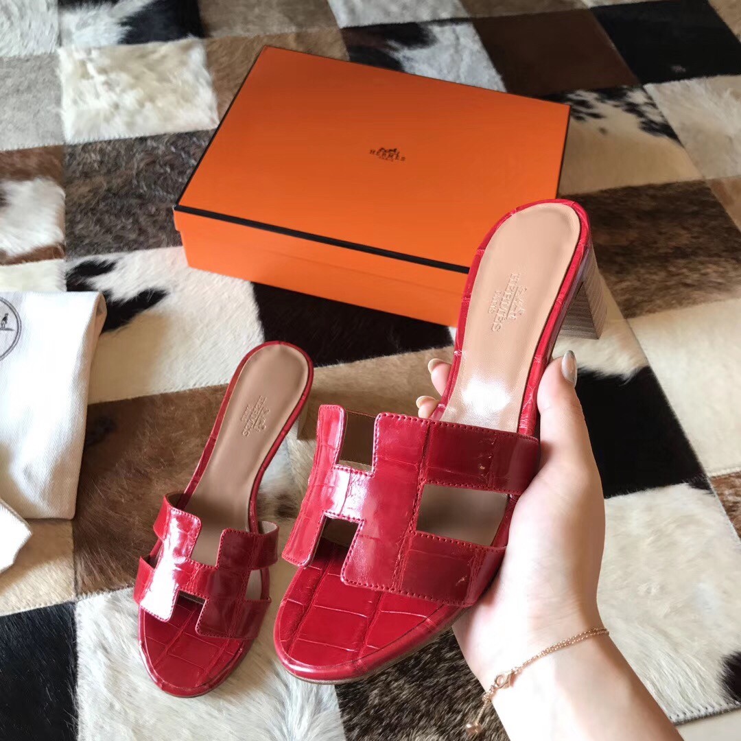 Hermes Oasis Sandals In Red Shiny Niloticus Crocodile