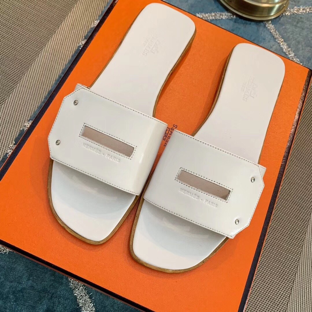 Hermes View Sandals In White Calfskin leather