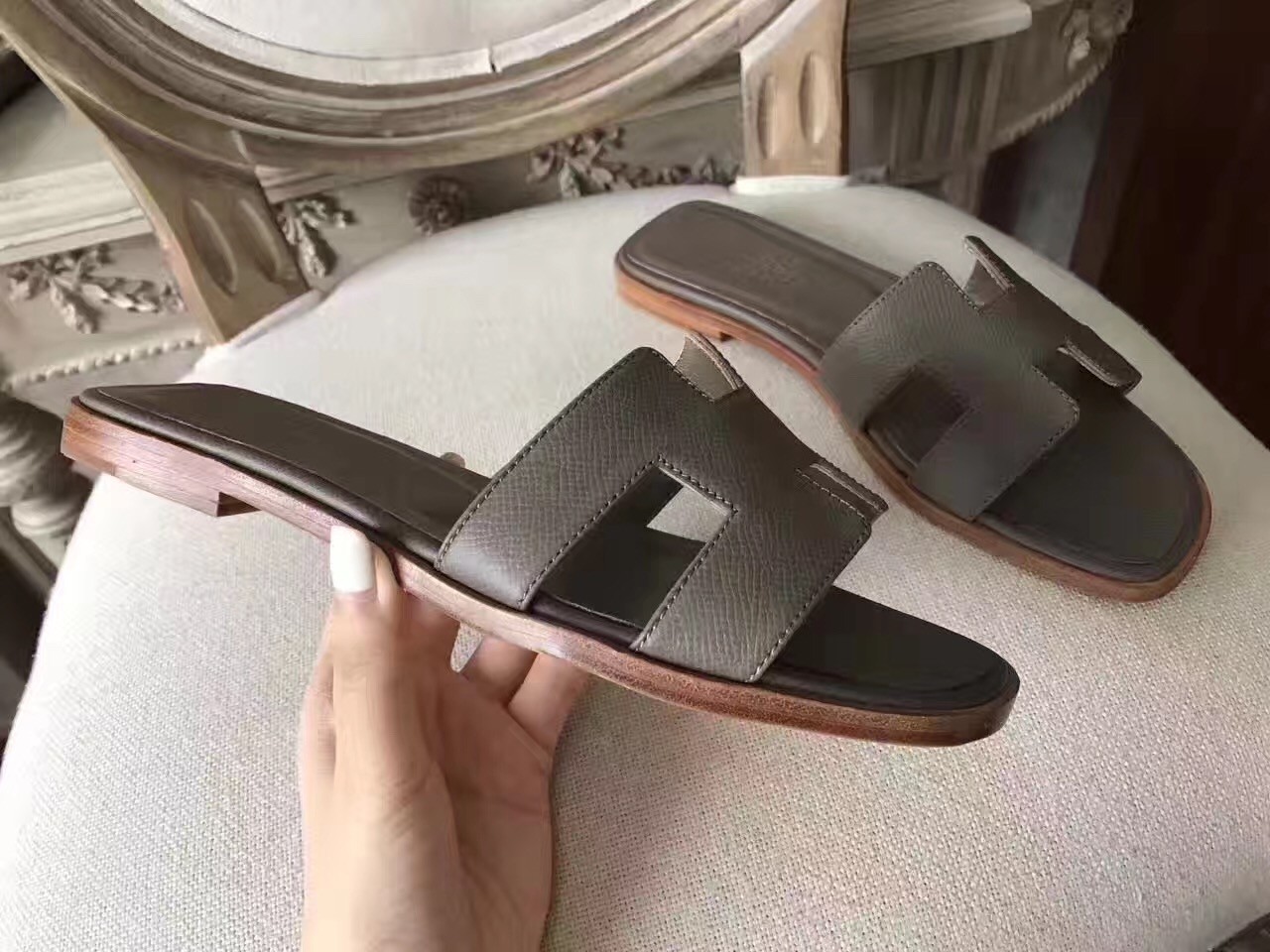 Hermes Oran Sandals In Etoupe Epsom Leather