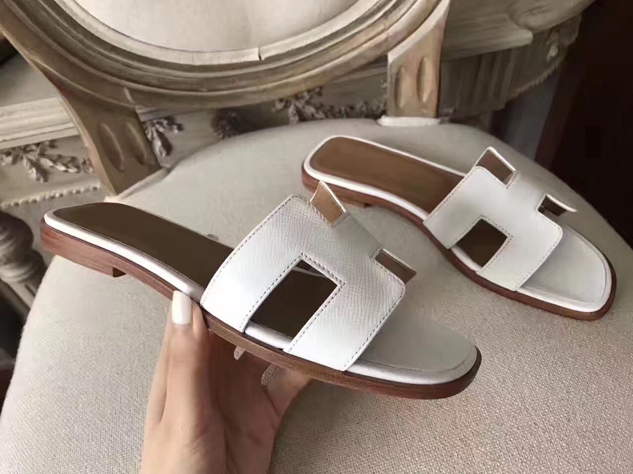 Hermes Oran Sandals In White Epsom Leather