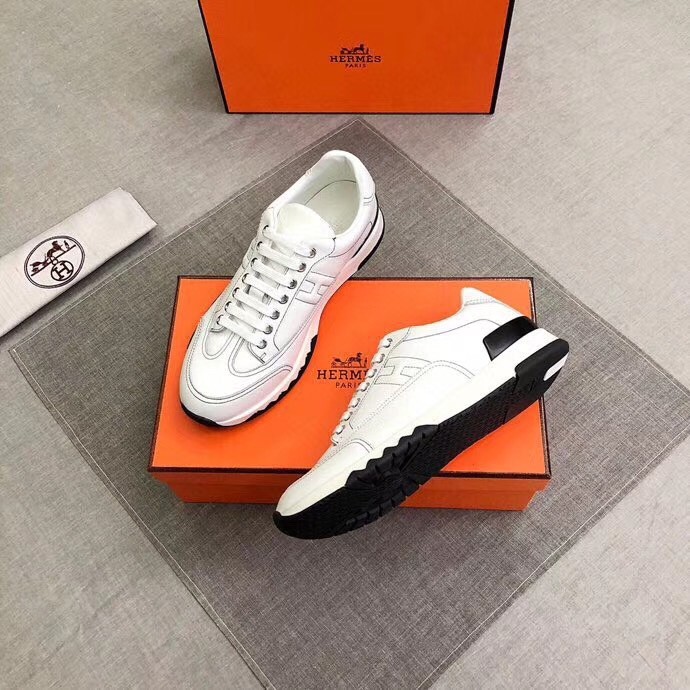 Hermes Trail Sneakers In White Calfskin