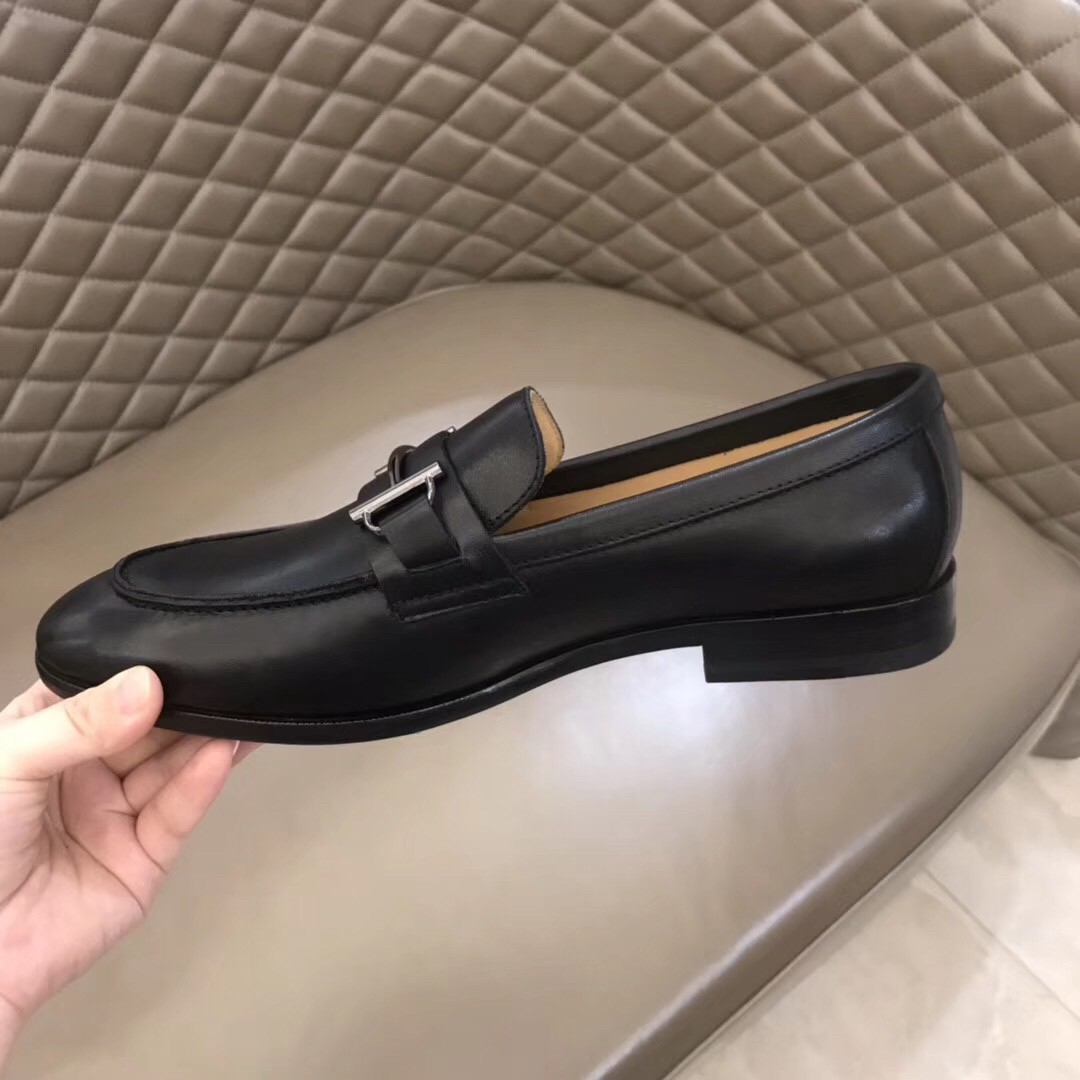 Hermes Men's Sydney Loafers In Black Calfskin