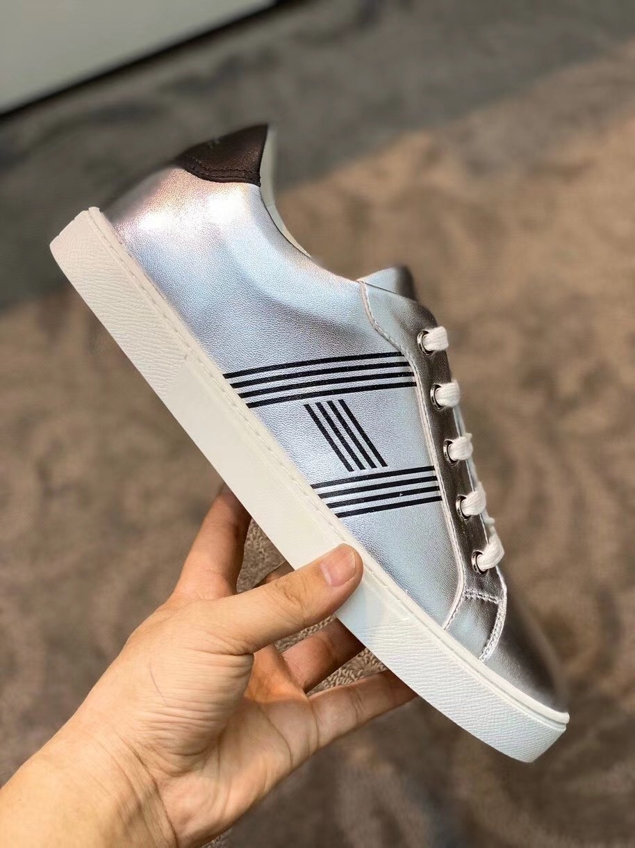 Hermes Avantage Sneakers In Grey Metallic Leather