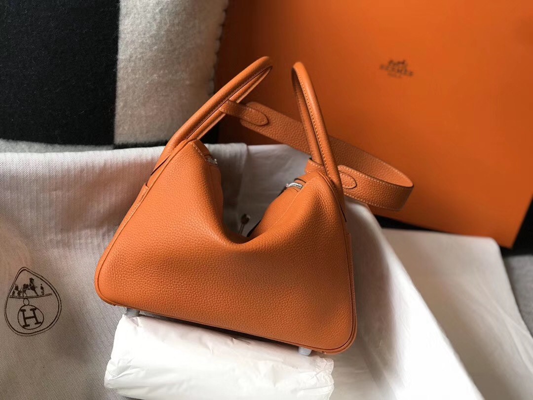 Hermes Lindy 26cm Bag In Orange Clemence With PHW