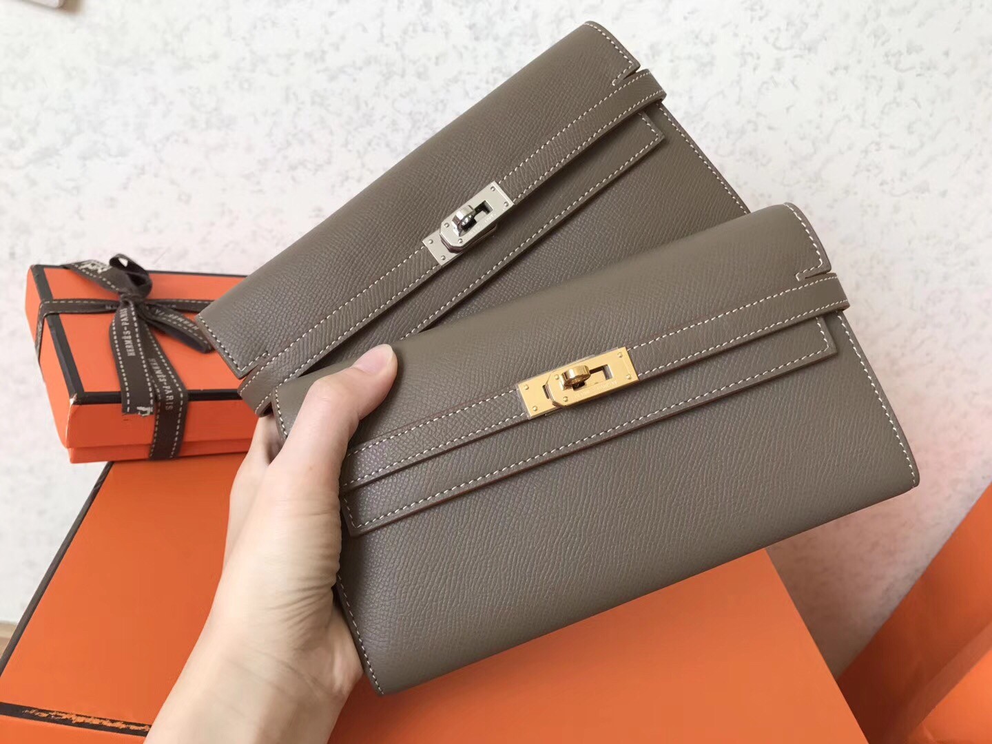 Hermes Kelly Classic Long Wallet In Taupe Epsom Leather