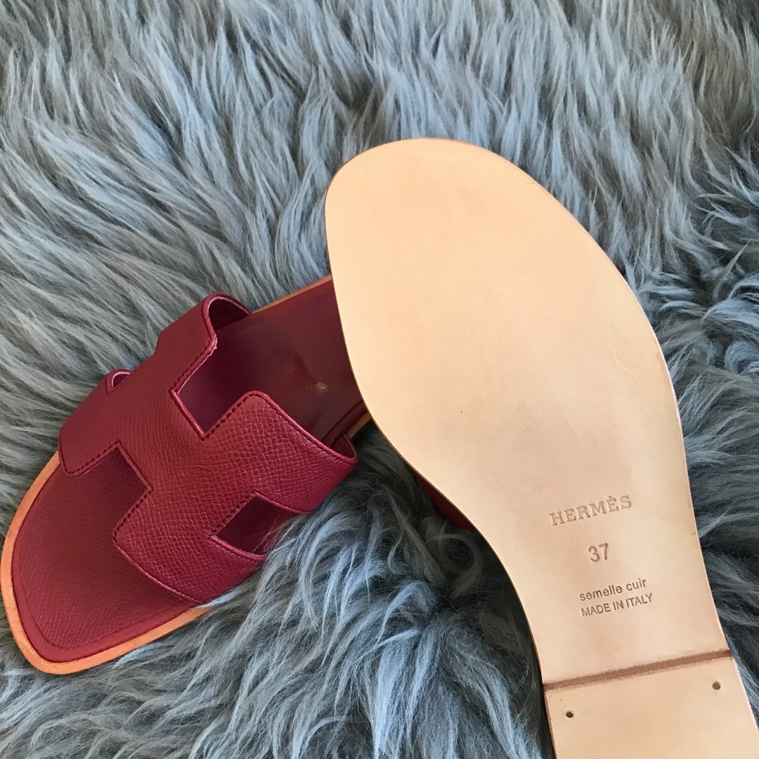 Hermes Oran Slide Sandals In Ruby Epsom Calfskin