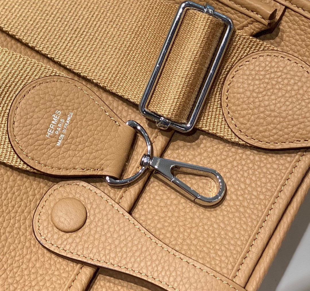 Hermes Evelyne III 29 Bag in Chai Clemence Leather