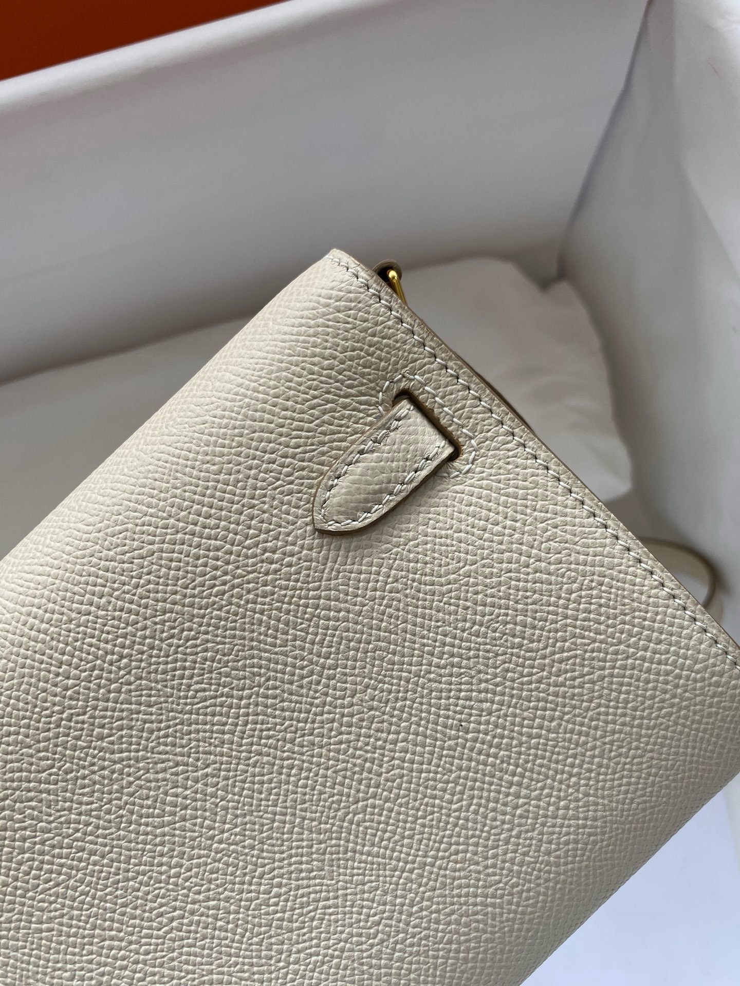 Hermes Kelly Classique To Go Wallet in Craie Epsom Calfskin