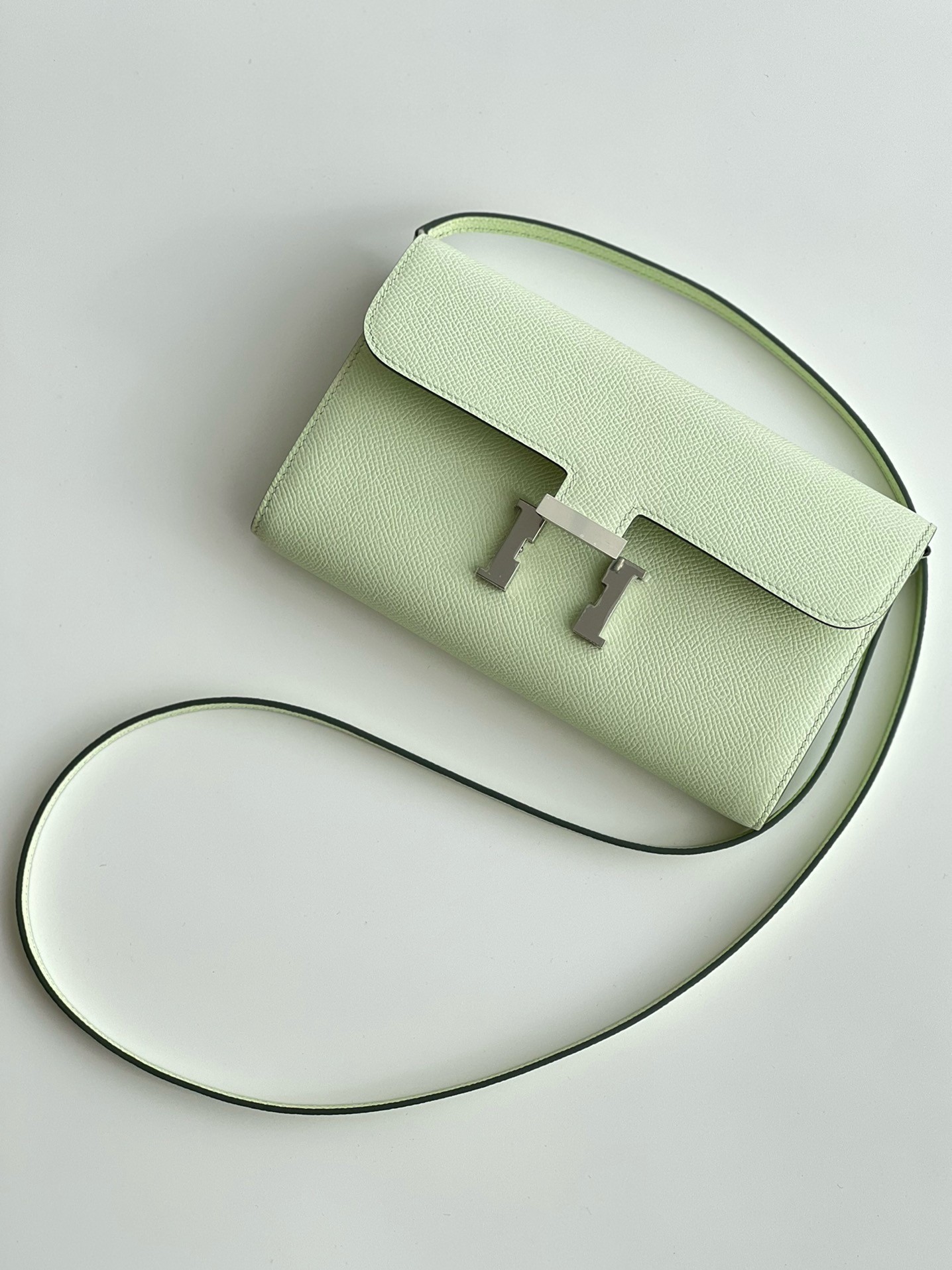 Hermes Constance To Go Wallet in Vert Fizz Epsom Calfskin