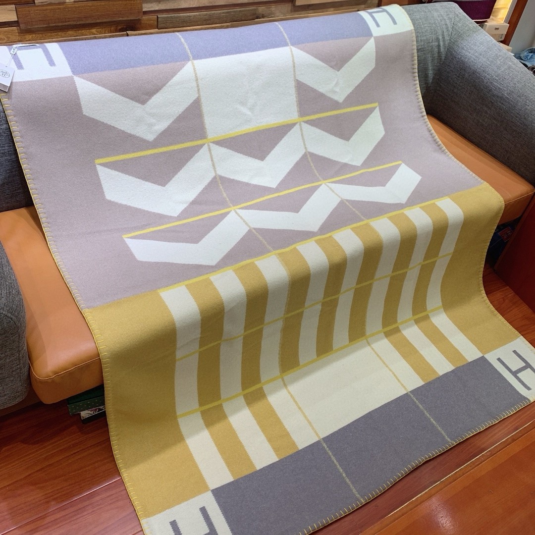 Hermes Avalon H Club Blanket in Taupe Cashmere