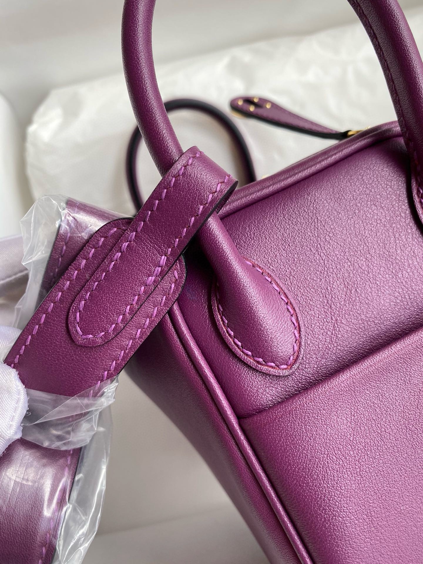 Hermes Mini Lindy Handmade Bag In Anemone Swift Leather