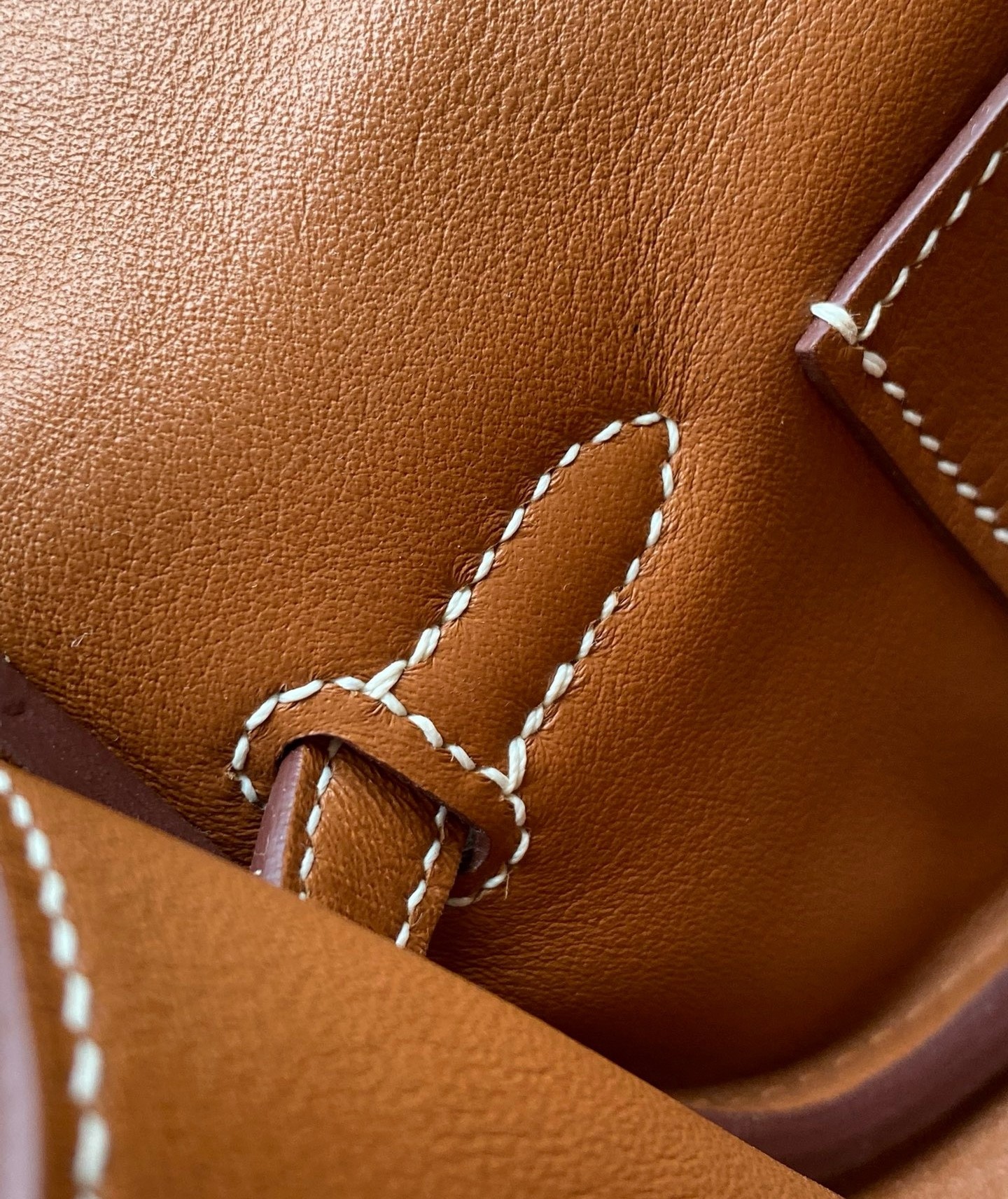 Hermès Kelly Moove Handmade Bag in Gold Swift Calfskin