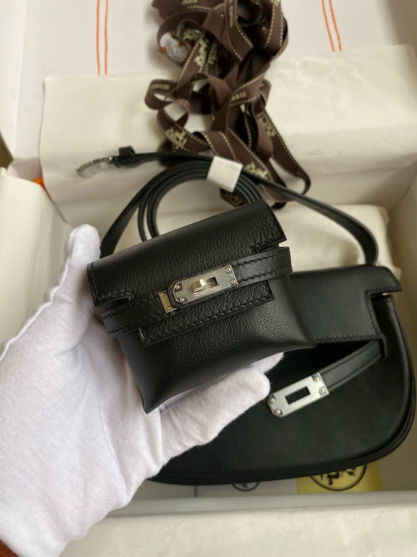 Hermès Kelly Moove Handmade Bag in Black Swift Calfskin