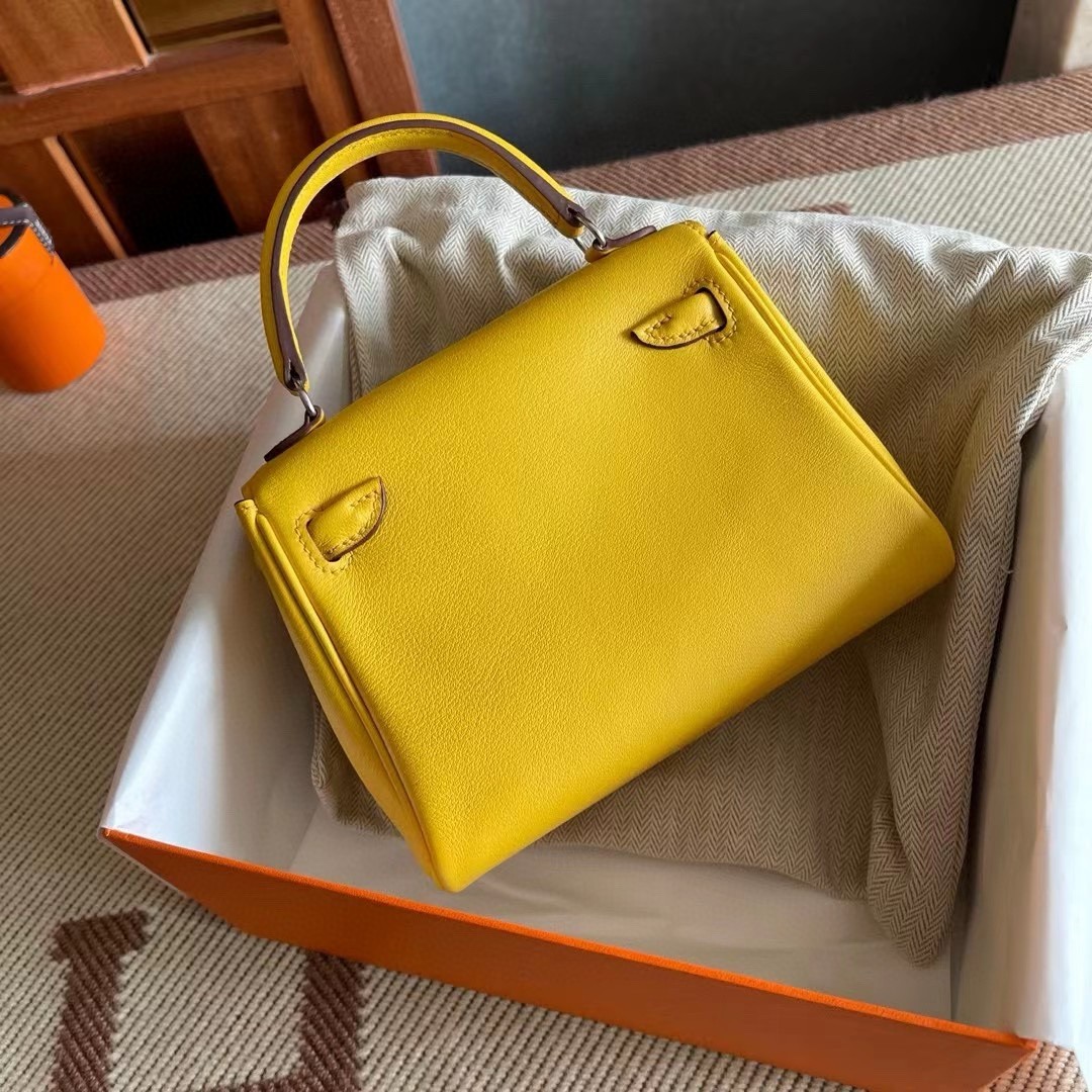 Hermes Kelly Doll Quelle Idole Bag in Jaune Ambre Swift Calfskin