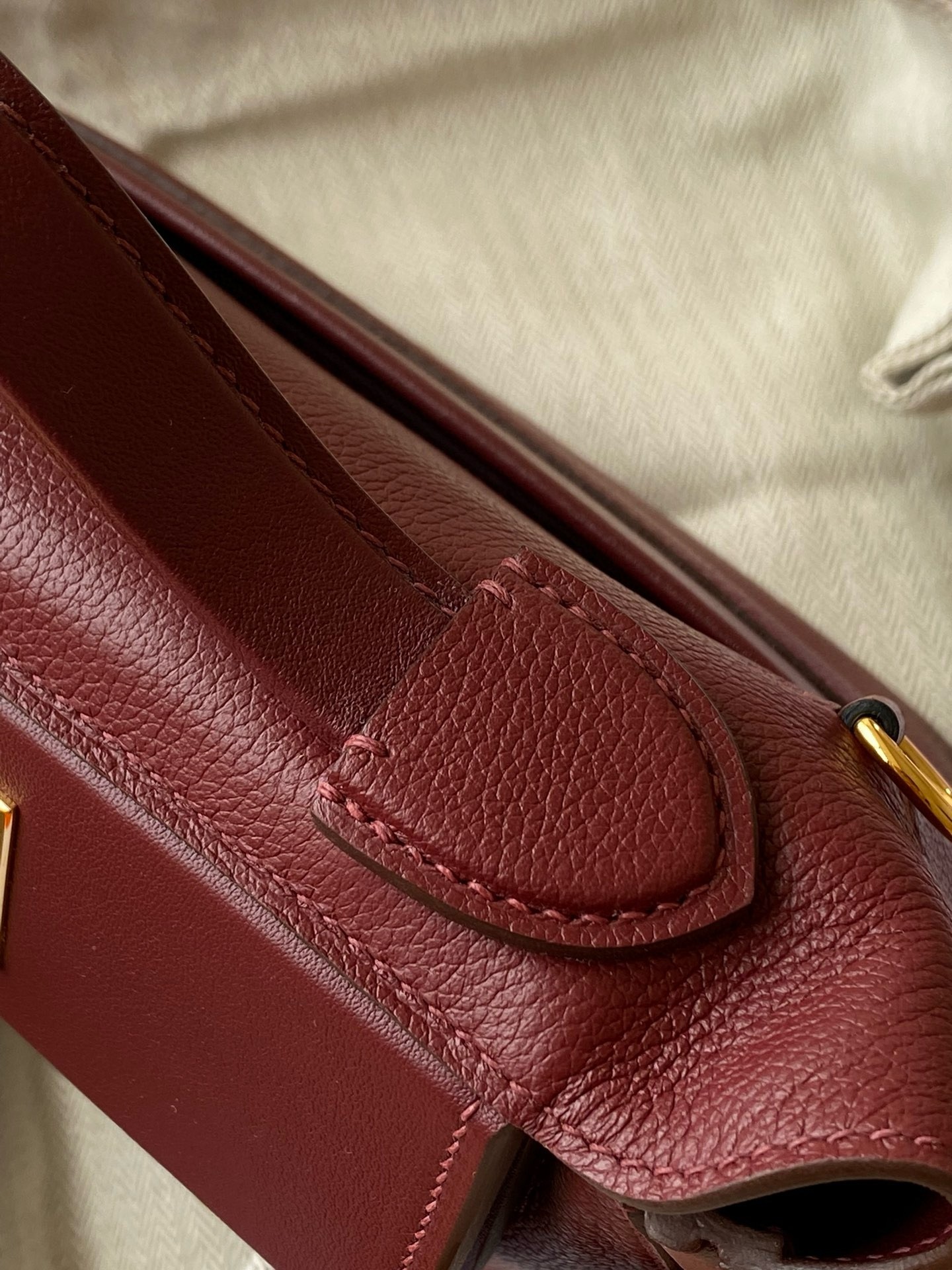 Hermes 24/24 Mini 21 Handmade Bag in Rouge H Evercolor Leather