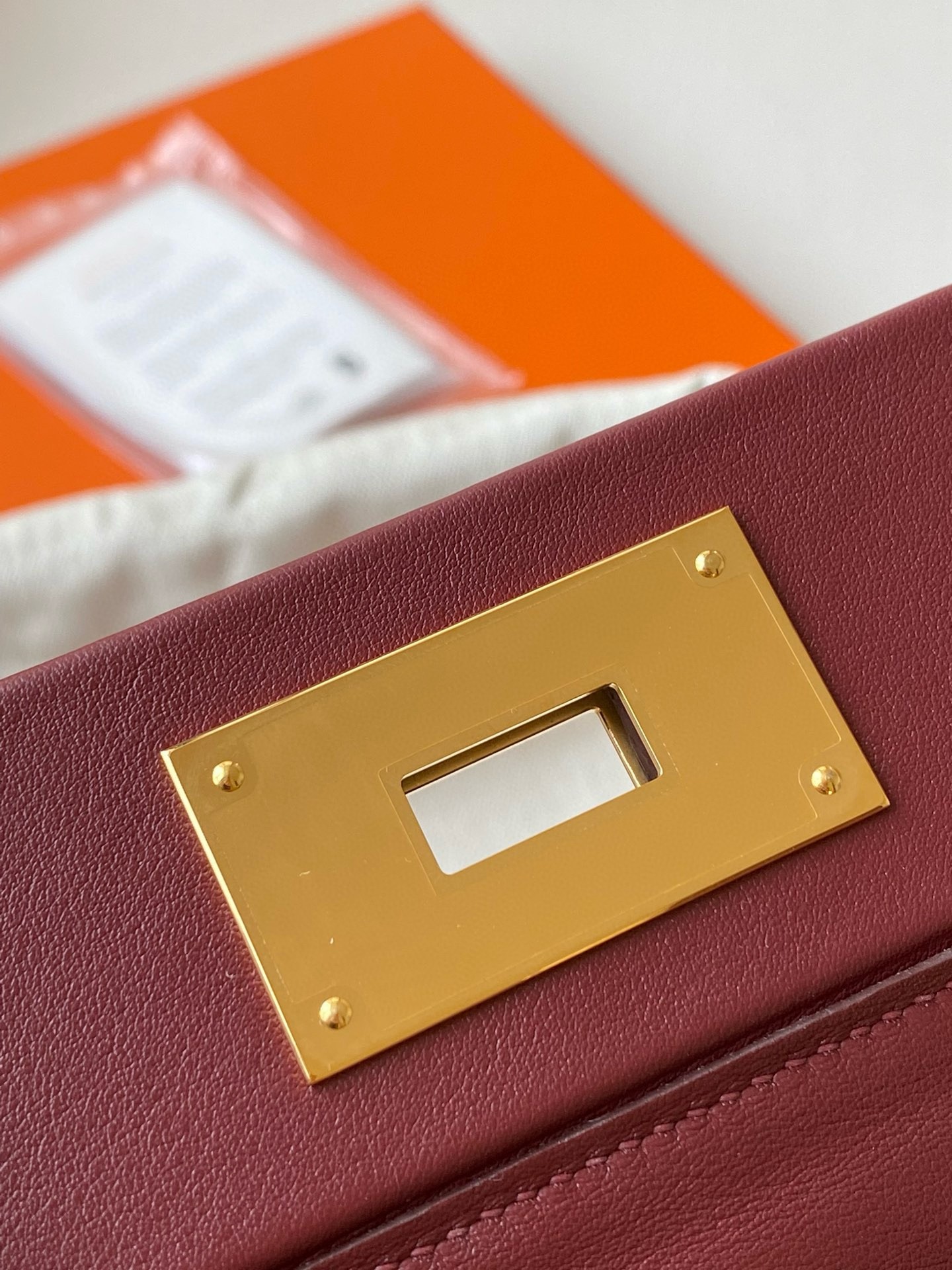 Hermes 24/24 Mini 21 Handmade Bag in Rouge H Evercolor Leather