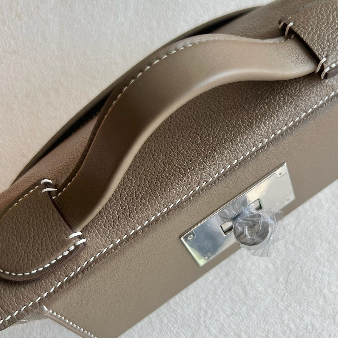 Hermes 24/24 Mini 21 Handmade Bag in Taupe Evercolor Leather