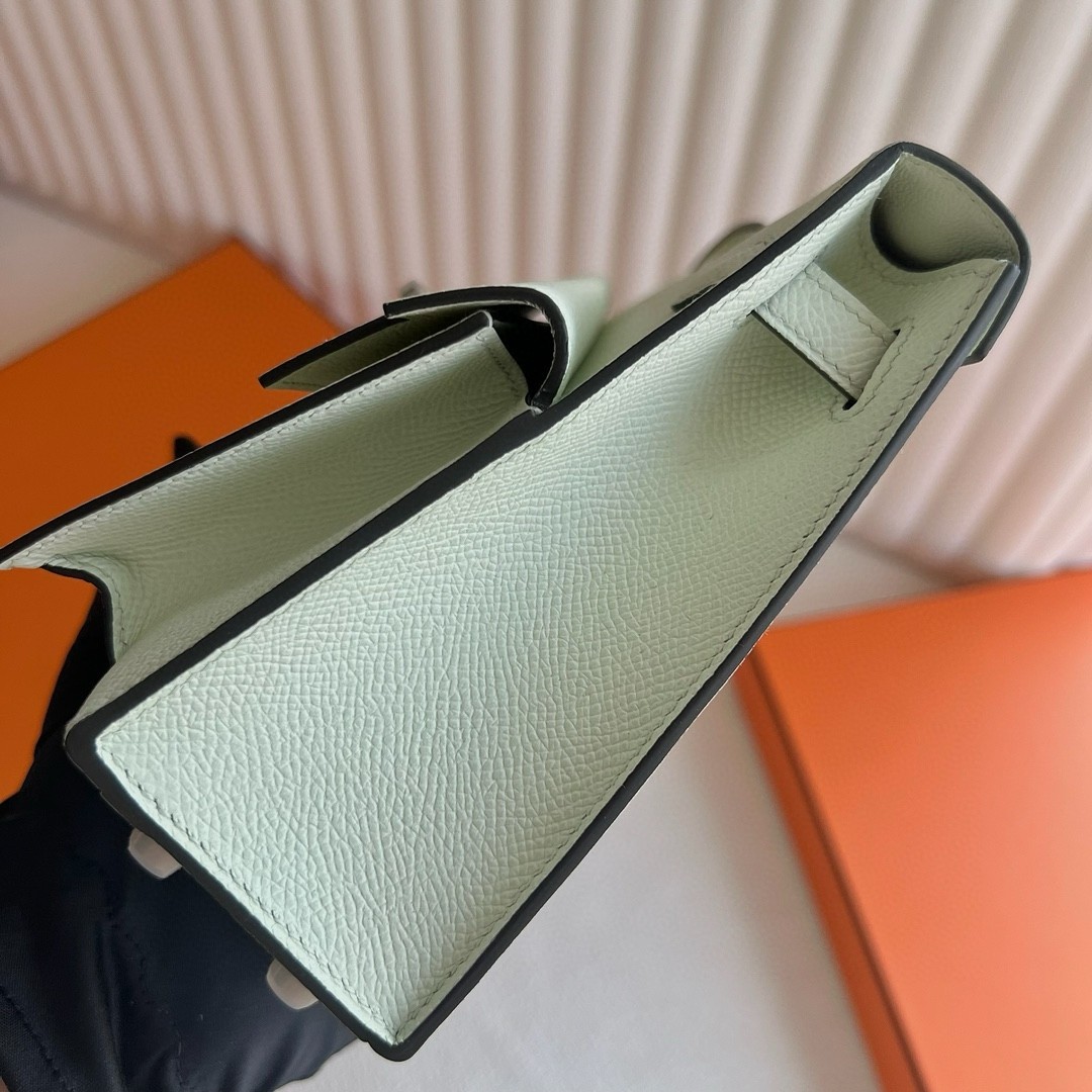 Hermes Kelly En Desordre 20 Handmade Bag in Vert Fizz Epsom Calfskin