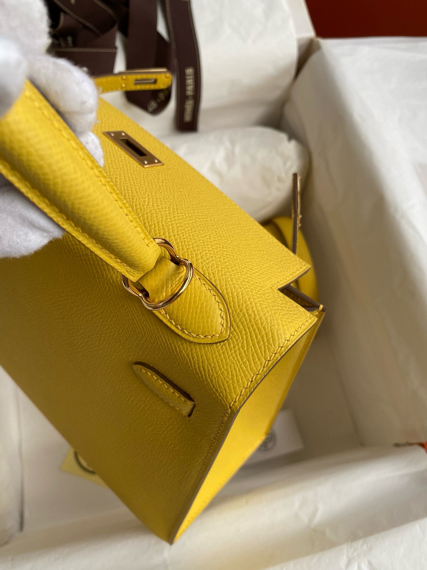 Hermes Kelly Sellier 25 Handmade Bag in Jaune de Naples Epsom Calfskin