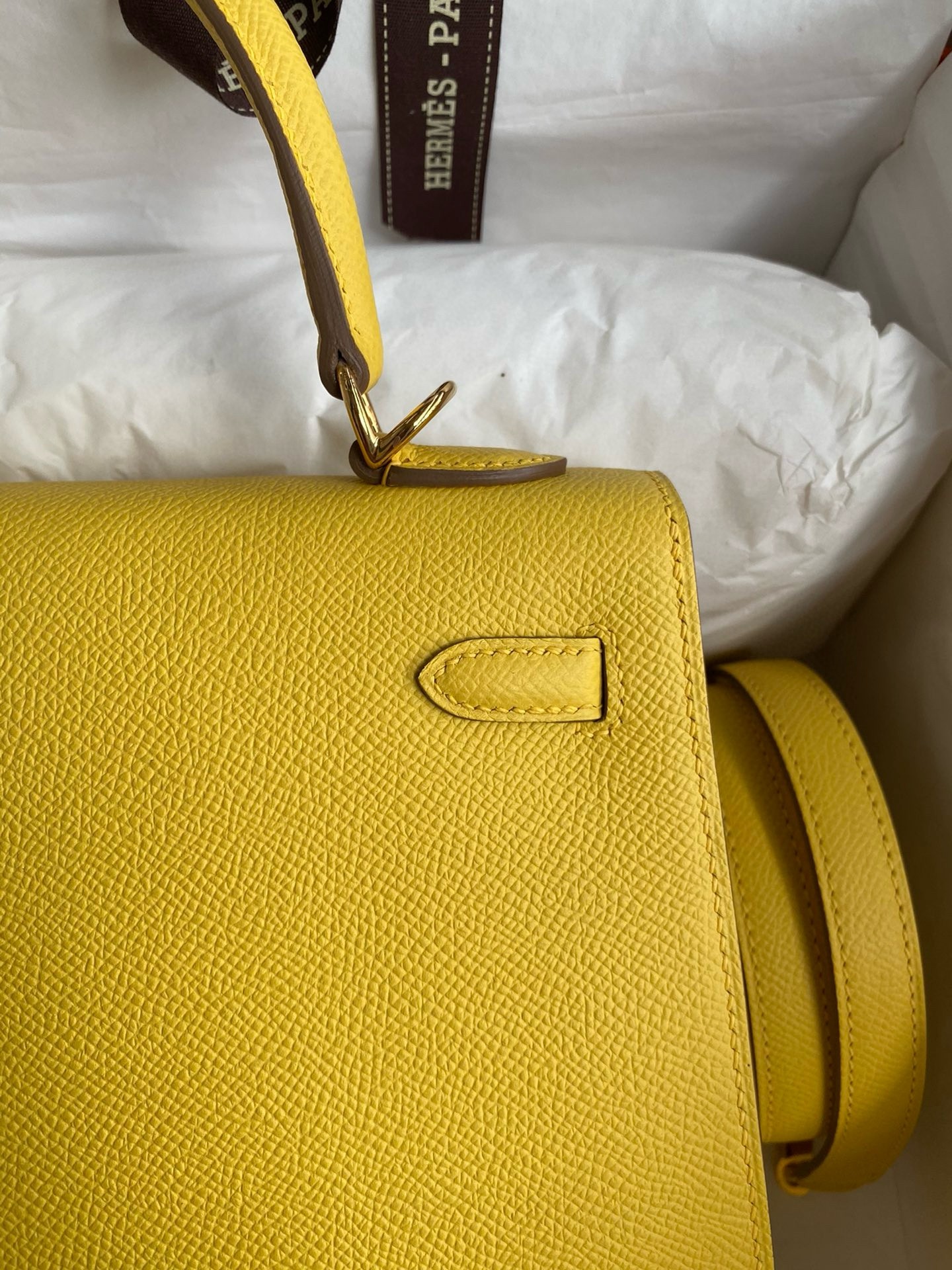 Hermes Kelly Sellier 25 Handmade Bag in Jaune de Naples Epsom Calfskin