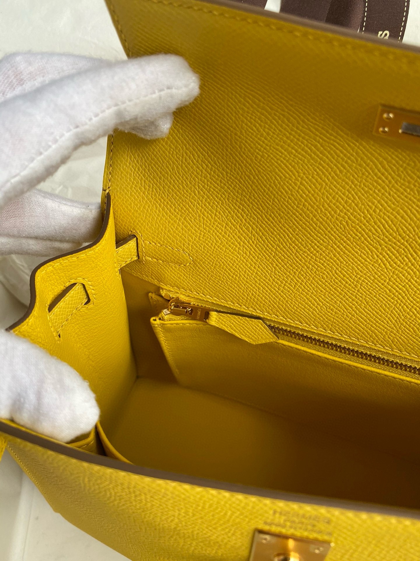 Hermes Kelly Sellier 25 Handmade Bag in Jaune de Naples Epsom Calfskin