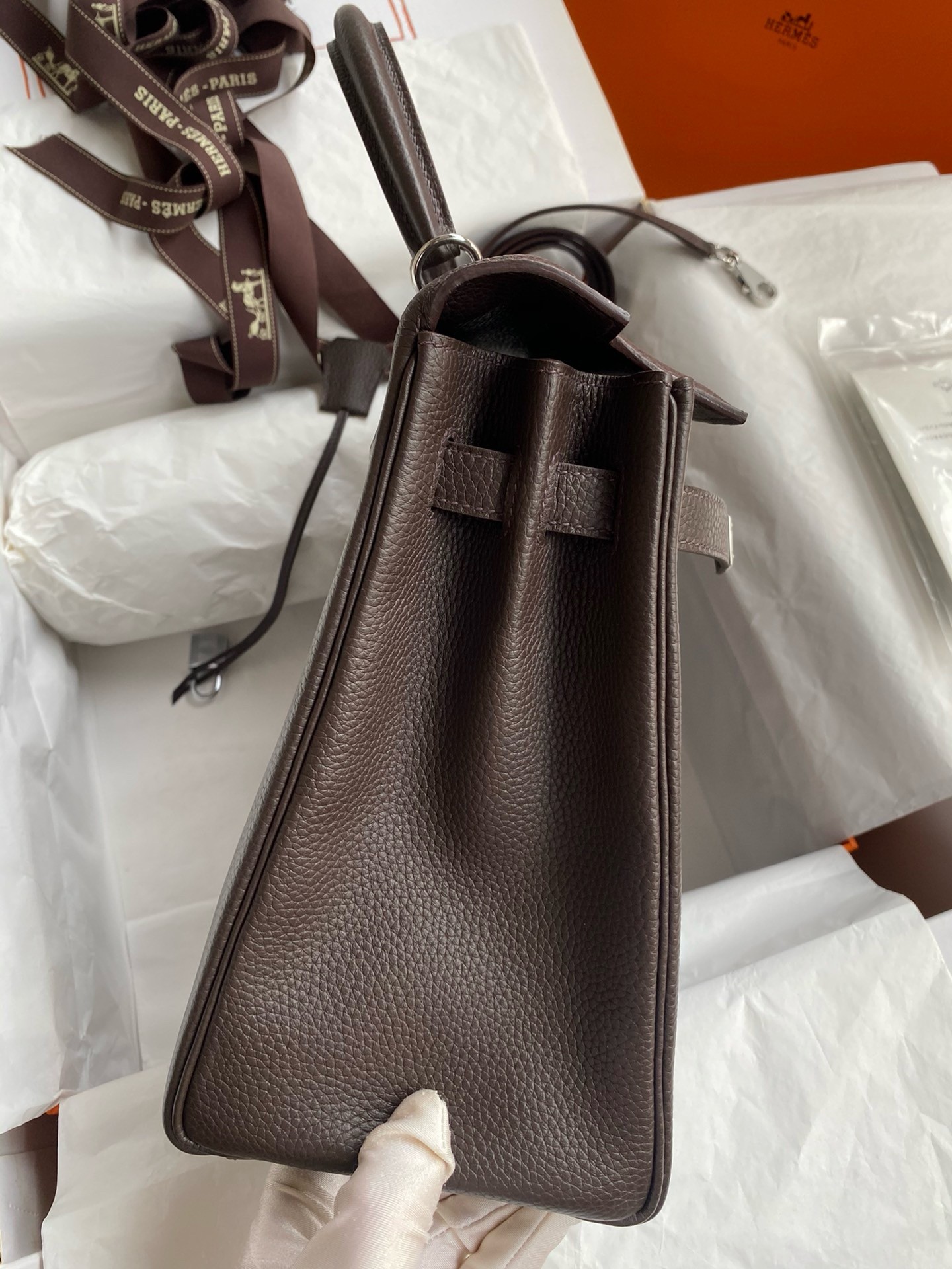 Hermes Kelly Retourne 32 Handmade Bag in Chocolat Clemence Leather