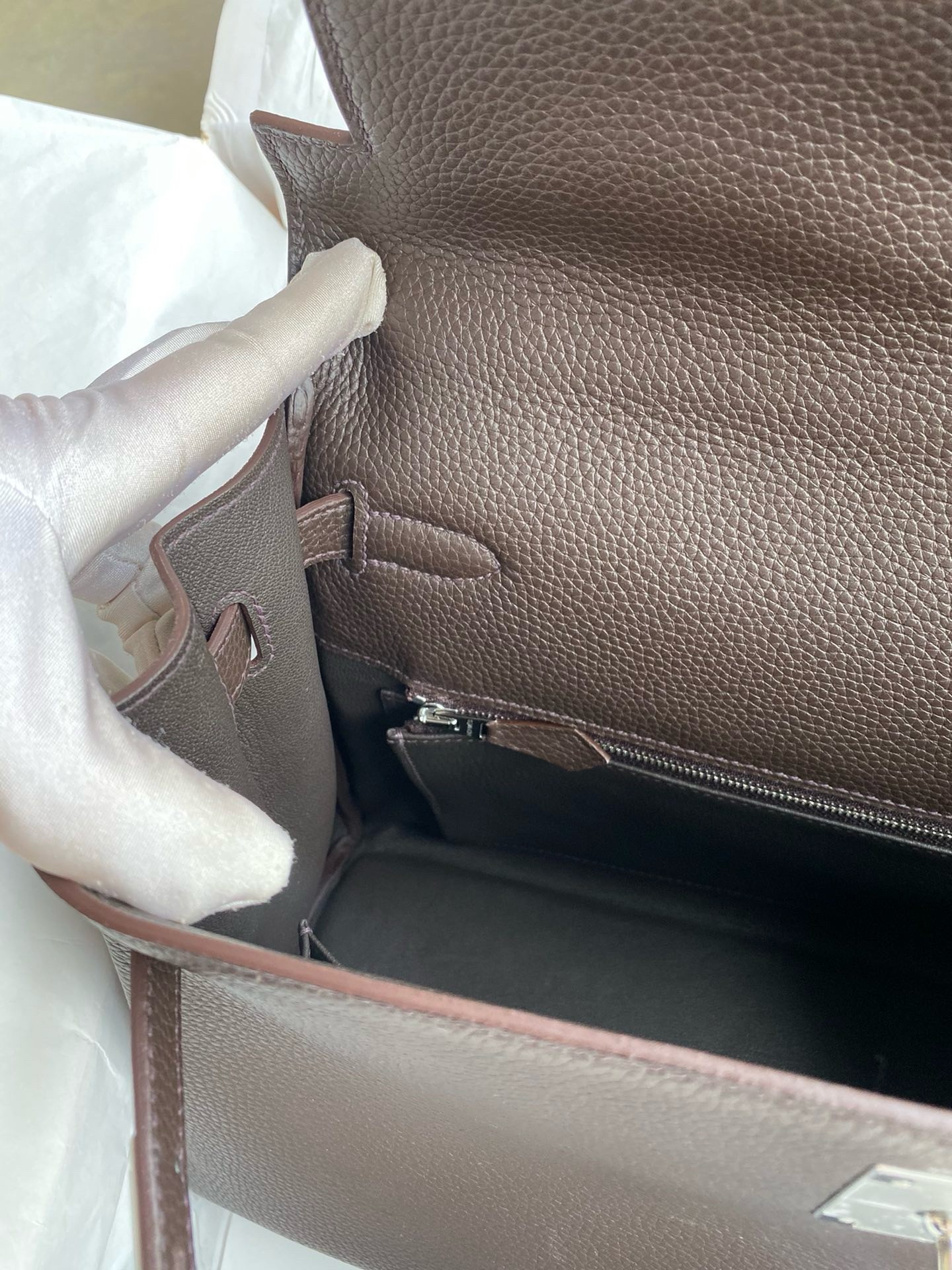 Hermes Kelly Retourne 32 Handmade Bag in Chocolat Clemence Leather