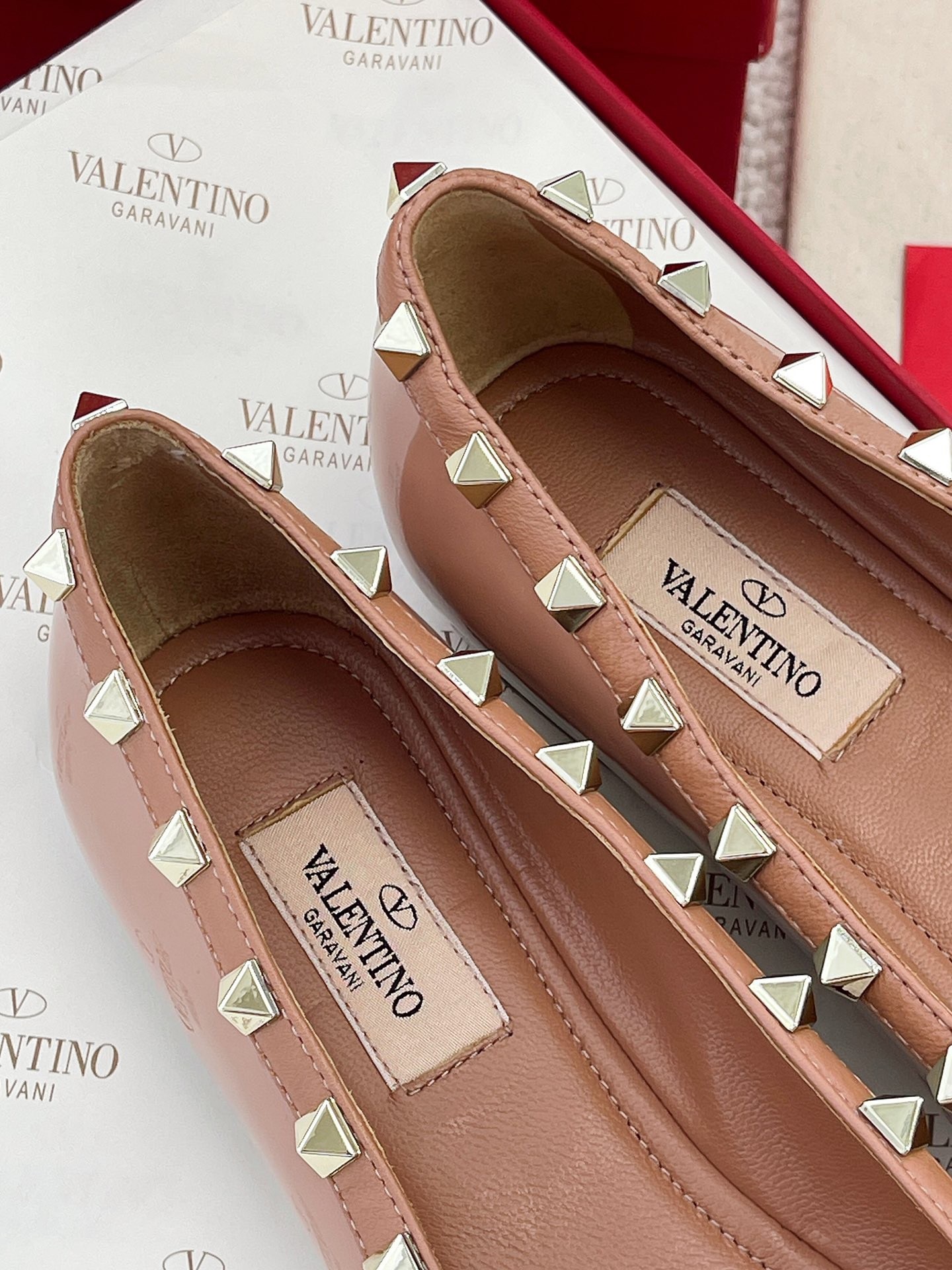 Valentino Rockstud Ballerina In Rose Cannelle Patent Leather