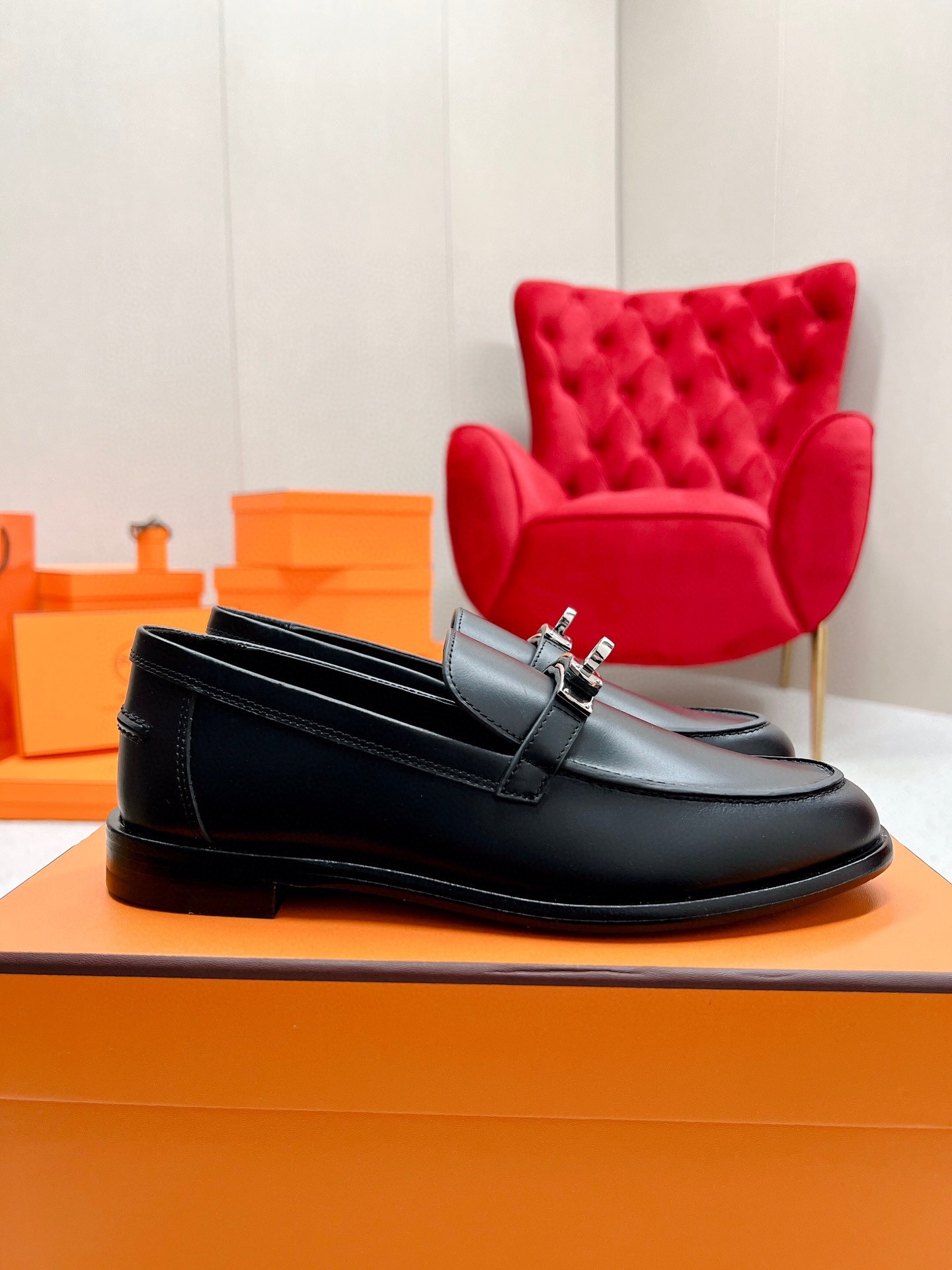 Hermes Women's Destin Loafers in Black Leather