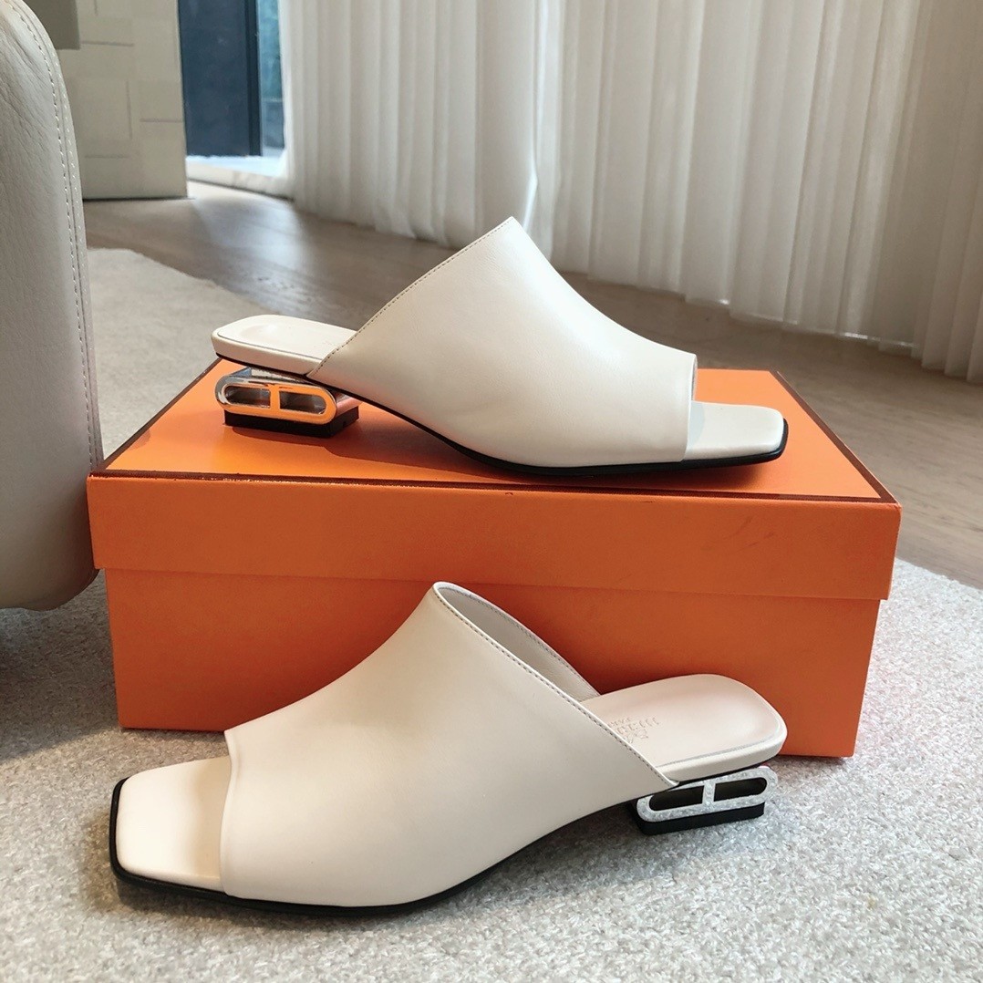 Hermes Women's Idole Sandals in White Leather