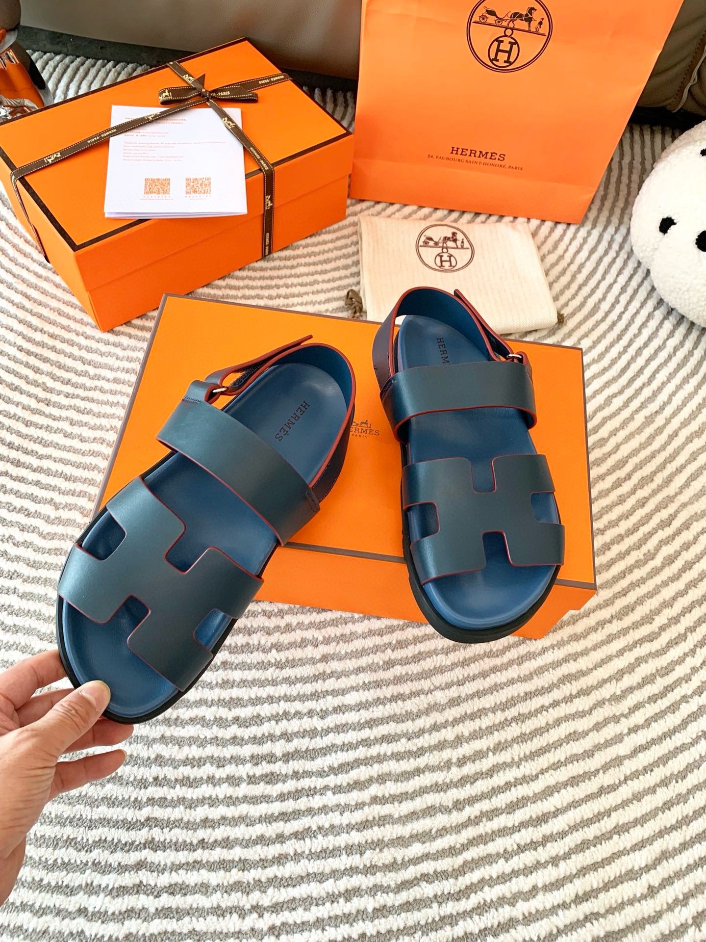 Hermes Men's Genius Sandals In Blue Calfskin