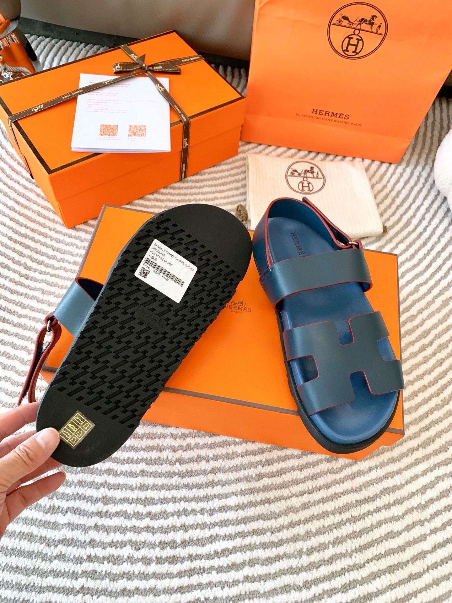 Hermes Men's Genius Sandals In Blue Calfskin