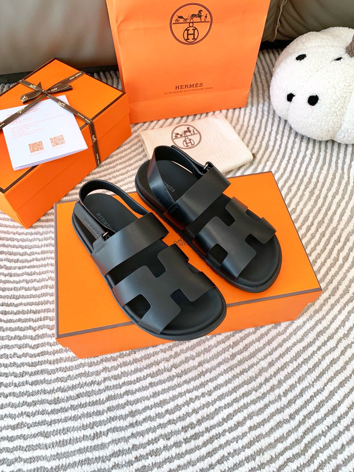 Hermes Men's Genius Sandals In Black Calfskin