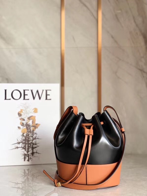 Loewe Small Balloon Bucket Bag In Black/Tan Calfskin