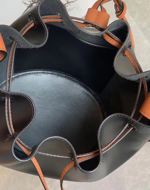 Loewe Small Balloon Bucket Bag In Black/Tan Calfskin