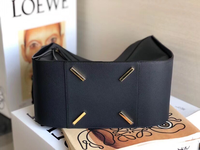 Loewe Medium Hammock Bag In Black Leather