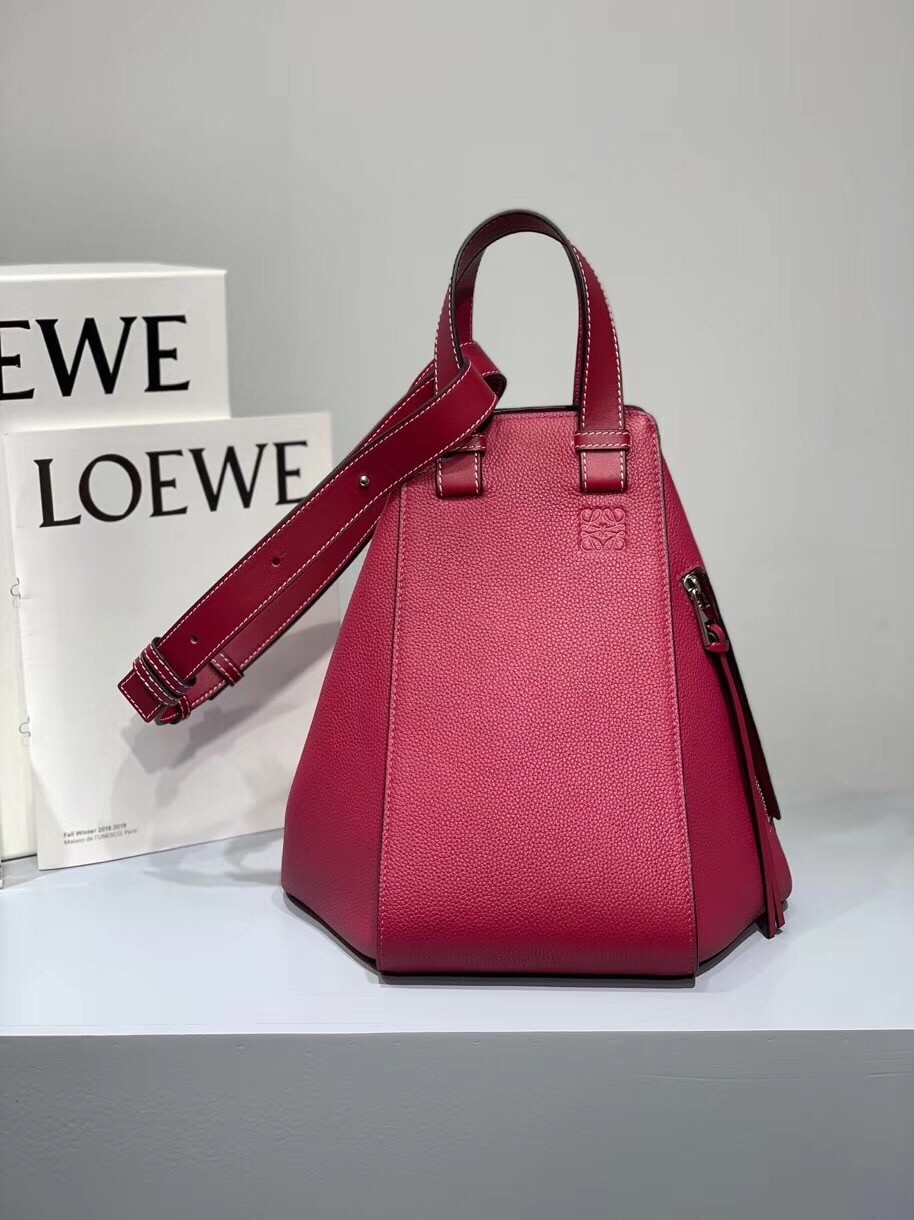 Loewe Medium Hammock Bag In Red Leather