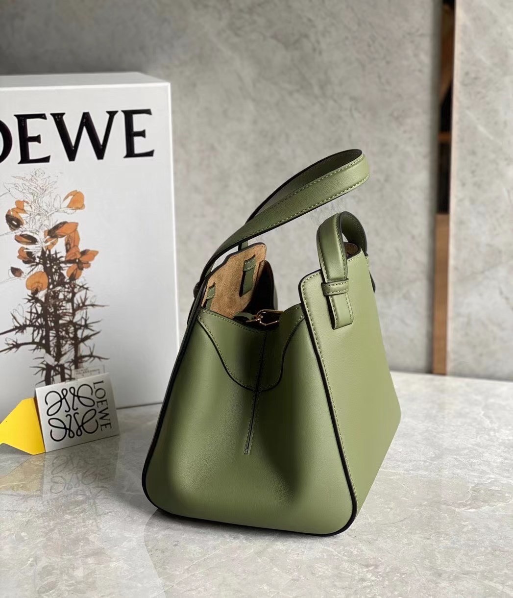 Loewe Hammock Nugget Bag In Avocado Green Calfskin