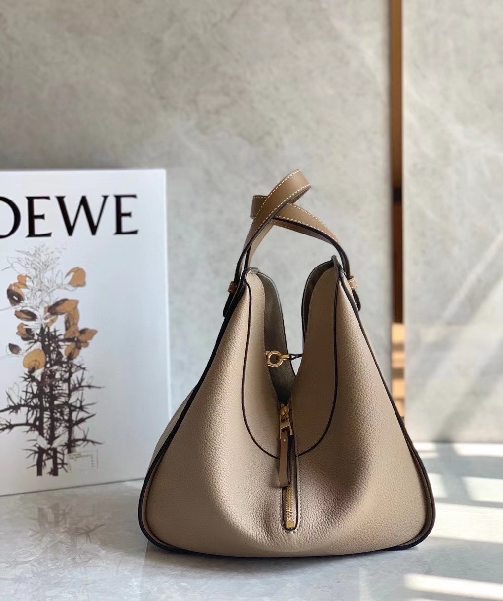 Loewe Hammock Small Bag In Sand Grained Leather